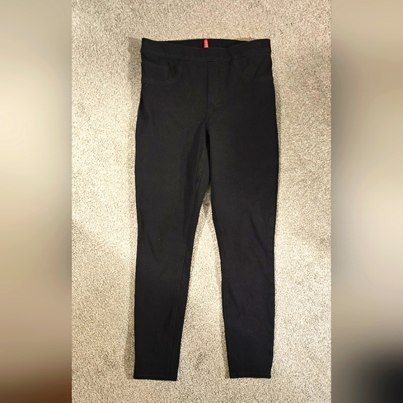 Spanx black pull on skinny jeans - Picture 2 of 4